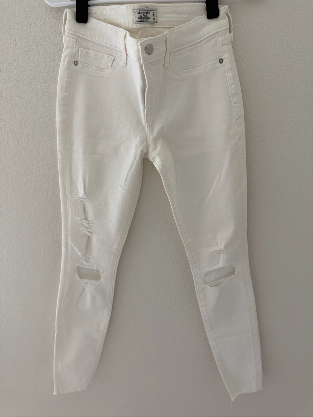 Abercrombie & Fitch White Ripped Skinny Jeans